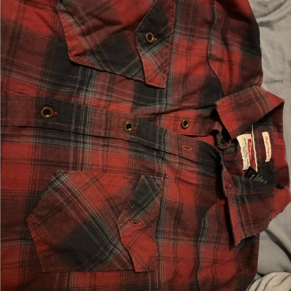 WRANGLER BUTTON FRONT WESTERN SHIRT Men's Size M Red/Black NWOT - Picture 2 of 11